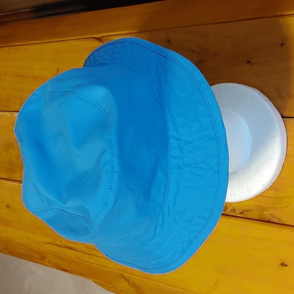 🌸Host Pick🌸NWT Kids The North Face Tie-Dye/Blue Reversible Bucket Hat - Picture 4 of 10